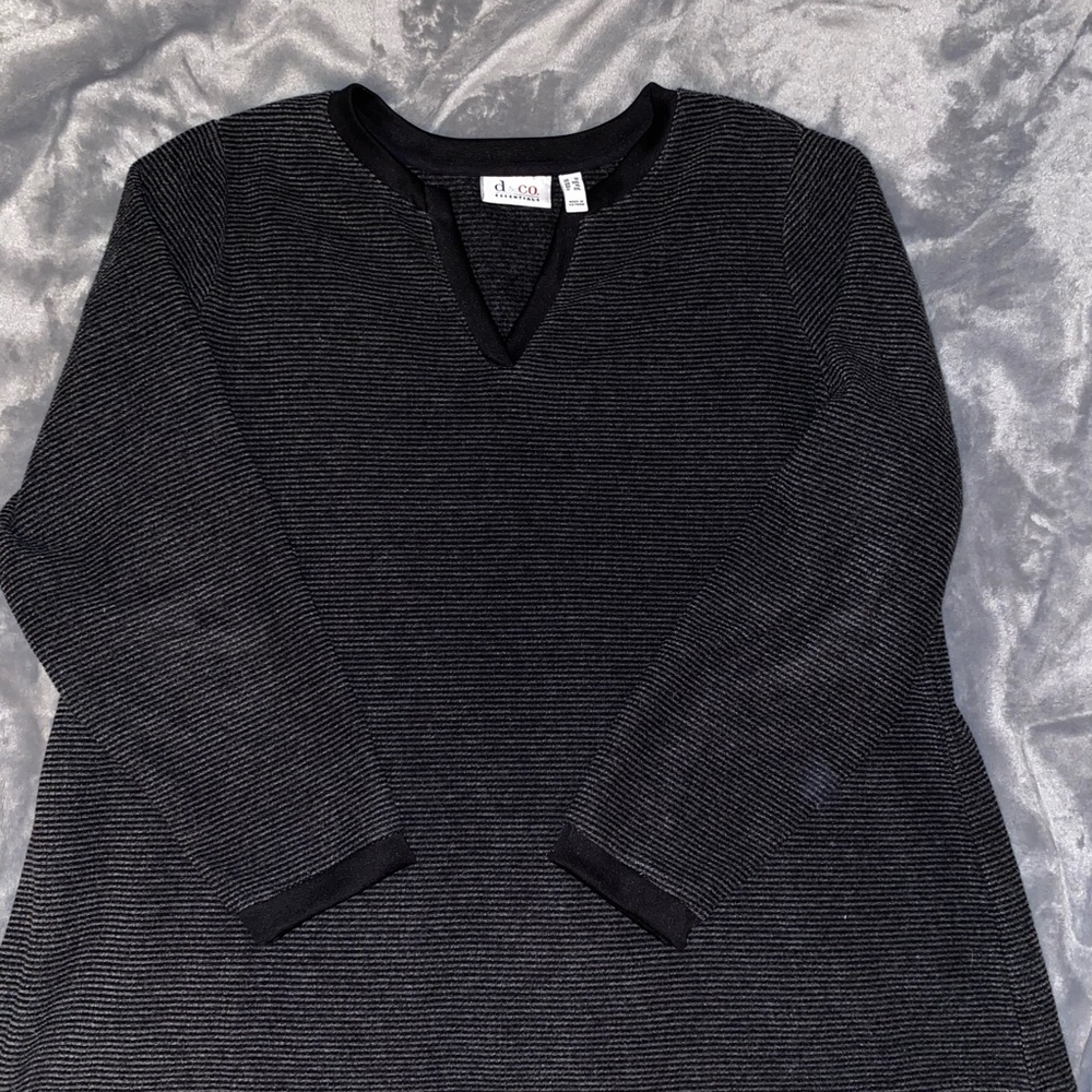 Essentials Women's Black V-Neck Sweater